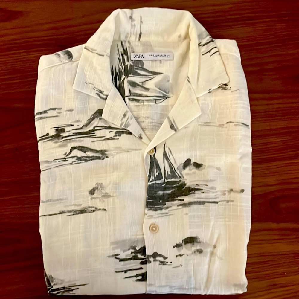 Zara Men’s Patterned Camp Collar Shirt. Size Medium.